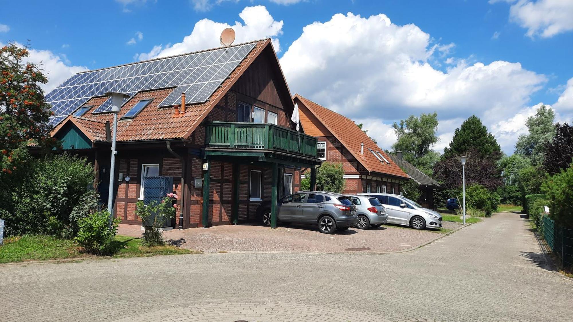 Ferienhaus Sasse Ferienwohnungen Mit Garten & Grill Molschow Dış mekan fotoğraf